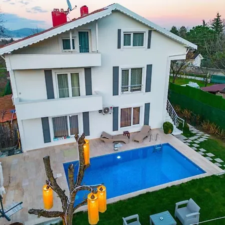 Villa Atlas
