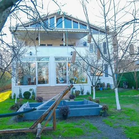 Villa Atlas