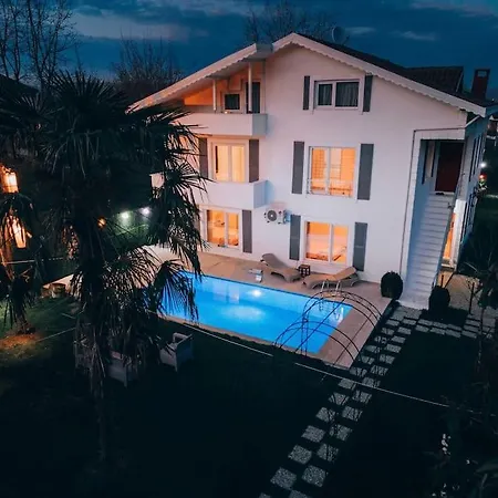 Villa Atlas